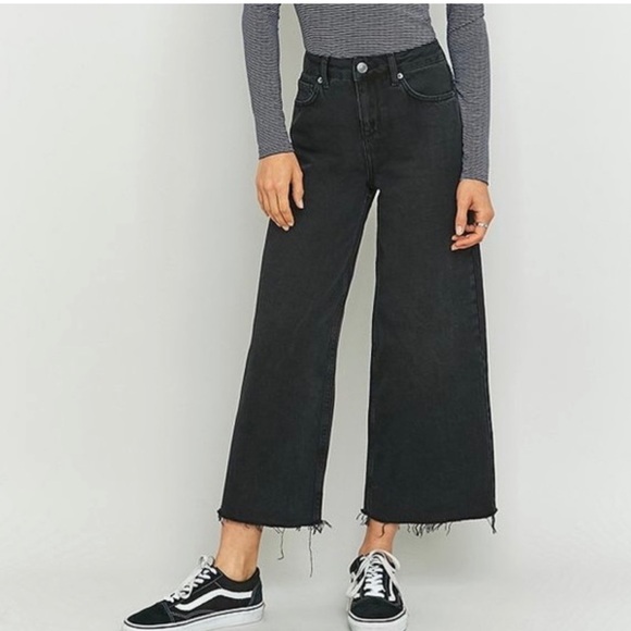 BDG Urban Outfitters Women’s High Waisted Black Jeans. Hem.Size 27. SKU 028 - Picture 3 of 12